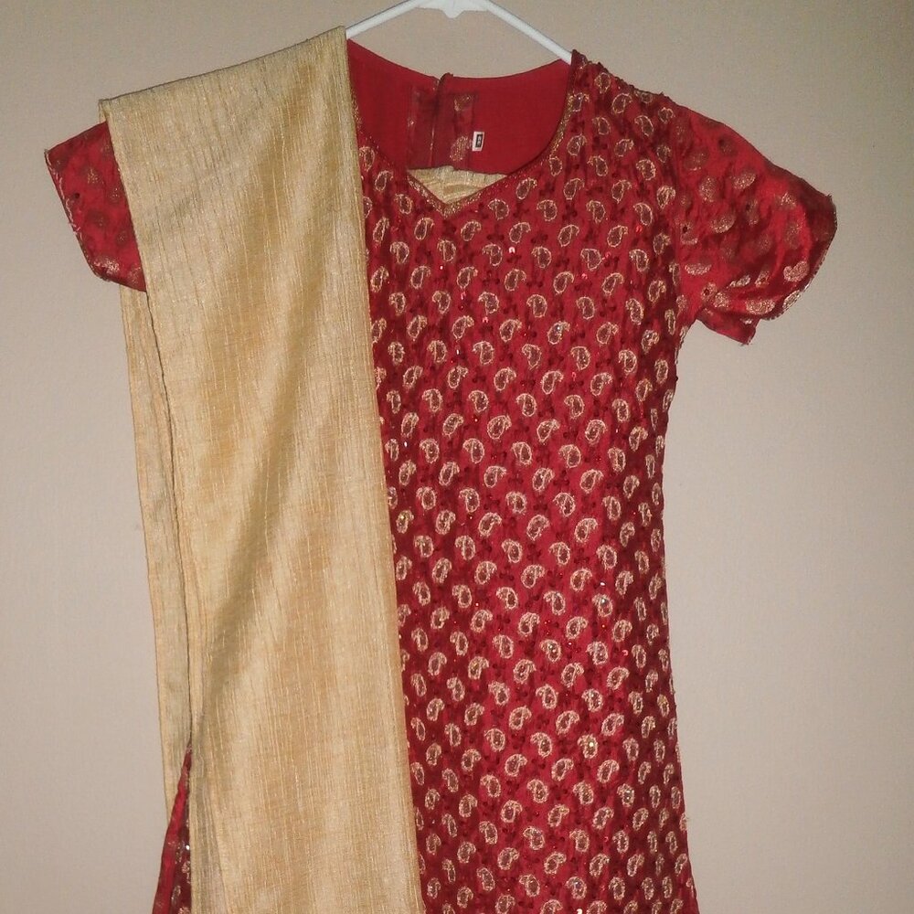 *** GIRLS WEDDING SALWAR KAMEEZ SET SILK ****